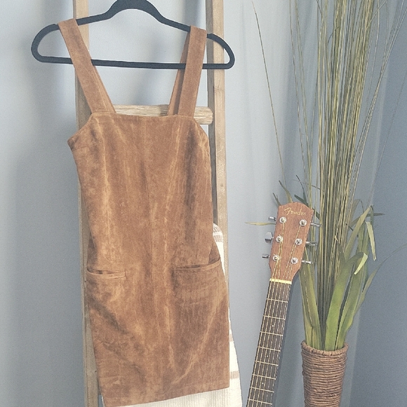 Abercrombie & Fitch Dresses & Skirts - Abercrombie & Fitch Tan Mini Dress